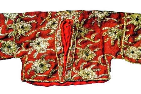 唐朝命妇服饰之美：绣花与香气交织的华丽篇章