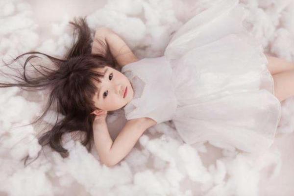 女孩命好：生活中的机遇与挑战交织的美丽篇章