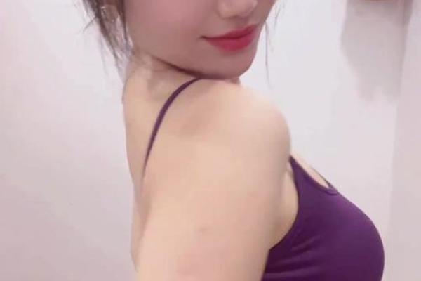 脸微胖女生的命运解析：自信与魅力的双重光环