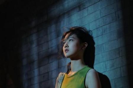 女人没有爱情的命运：孤独与自我救赎的旅程
