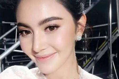 眉毛浓密的女人：命运与魅力的交织之路