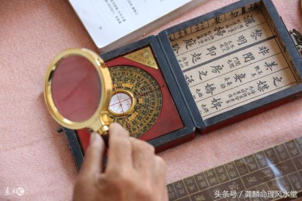 命理风水中的黄色衣服：禁忌与宜用探究