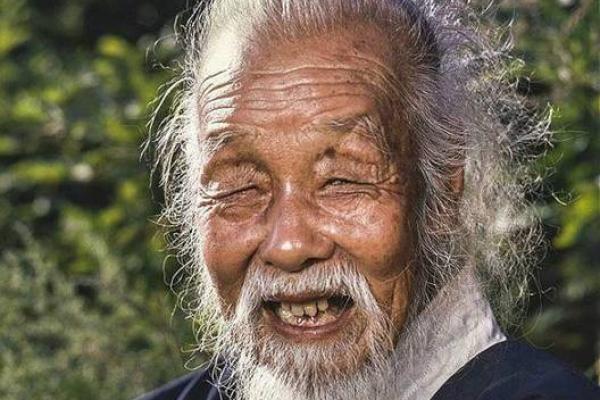 当道士命不好:探寻古往今来道教的隐秘与挑战 当道士命不好:探寻古往今来道教的隐秘与挑战