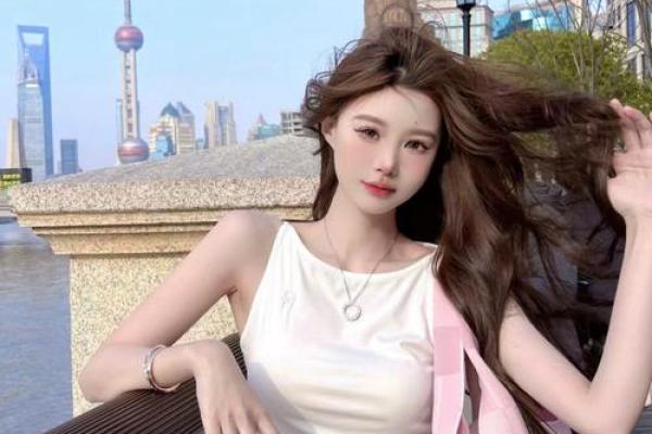 探寻柔顺秀发背后的命理之美与生活智慧