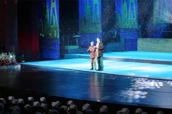 为何我们拿钱养命:生存、梦想与平衡的探索 为何我们拿钱养命:生存、梦想与平衡的探索