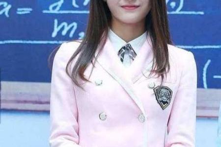 峨眉凤眼女孩的命运之谜：流连于美丽与命运交错的传说