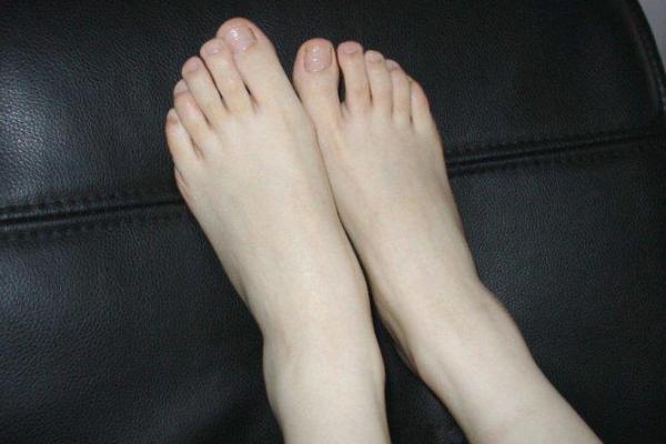 脚旁边突起的秘密：它暗示着你的命运走向