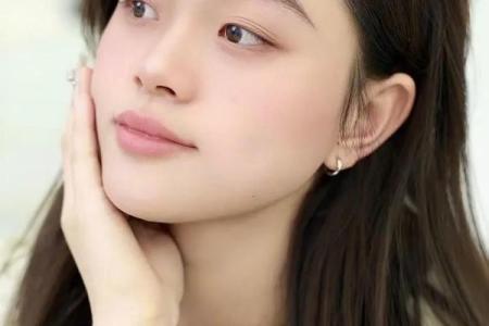 眉毛浓密的女人，命运与人生的秘密探讨