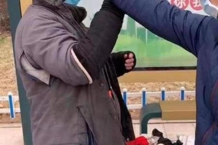 流浪者的命运：从乞讨到希望的蜕变