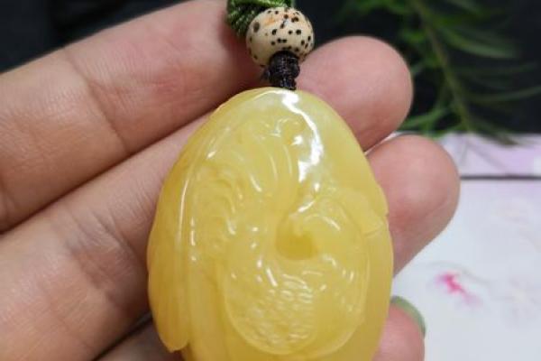 金鸡命人适合佩戴的首饰及其寓意解析