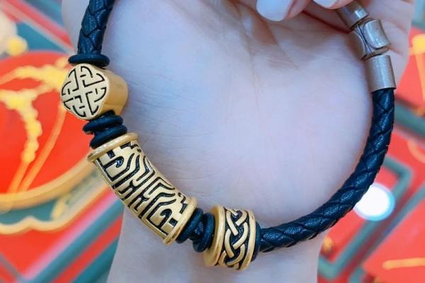 土命人士的时尚之选：饰品搭配与运势提升的秘籍