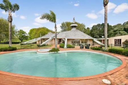 揭密楼房四楼命理师的秘密：居住在四楼的隐秘财富与机遇