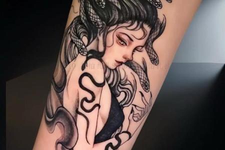 如何选择适合土命的纹身图案，展现独特个性与内涵